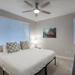 Modern 2-Br Condo Near Kierland Commons